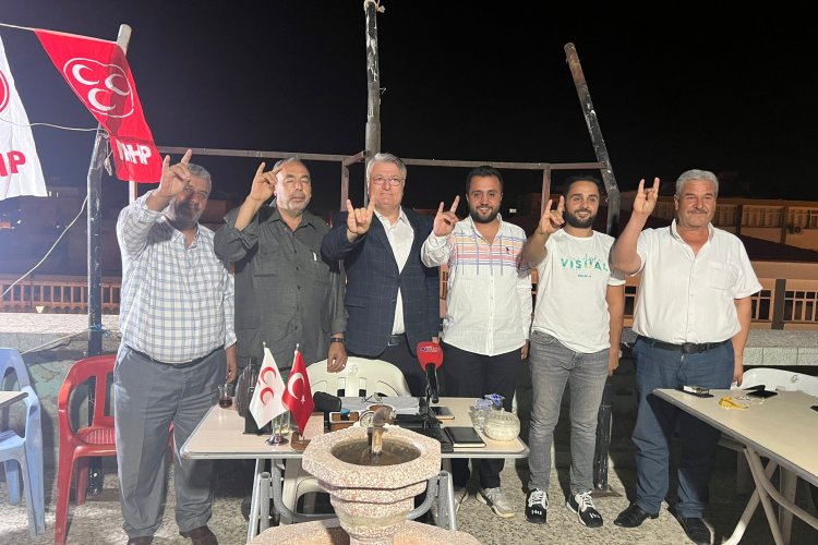 Nizip'te MHP'ye katılımlar sürüyor Nizip'te MHP'ye katılımlar sürüyor