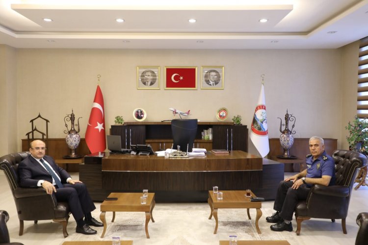 Emniyet Müdürü Önel’den Başkan Sarı’ya ziyaret Emniyet Müdürü Önel’den Başkan Sarı’ya ziyaret