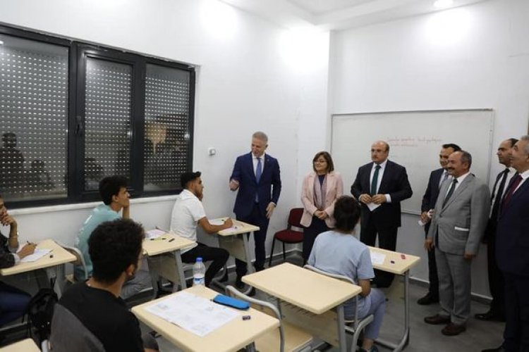 Öğrencilerin isteğini geri çevirmediler Öğrencilerin isteğini geri çevirmediler