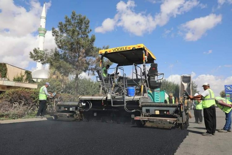 Sanayi Sitesi’ndeki asfalt atağı sürüyor Sanayi Sitesi’ndeki asfalt atağı sürüyor