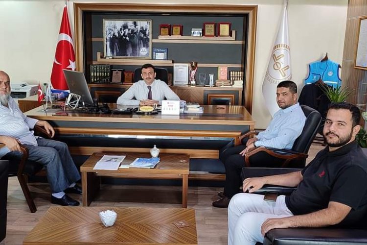 Hayirda yardimlaşma ve dayanişma derneğin'den nizip müftüğüne ziyaret Hayirda yardimlaşma ve dayanişma derneğin'den nizip müftüğüne ziyaret
