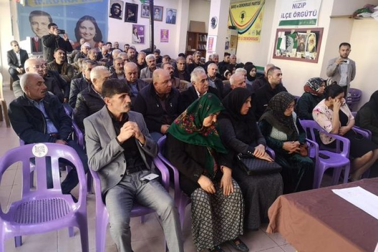 HDP Nizip’te kongre yaptı HDP Nizip’te kongre yaptı