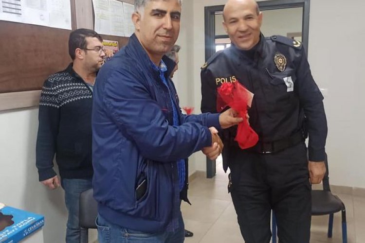 Demir, Öğretmenleri Unutmadı