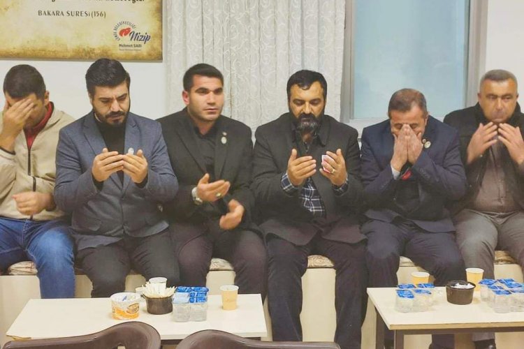 Şehit Ailesine Taziye Ziyareti Şehit Ailesine Taziye Ziyareti