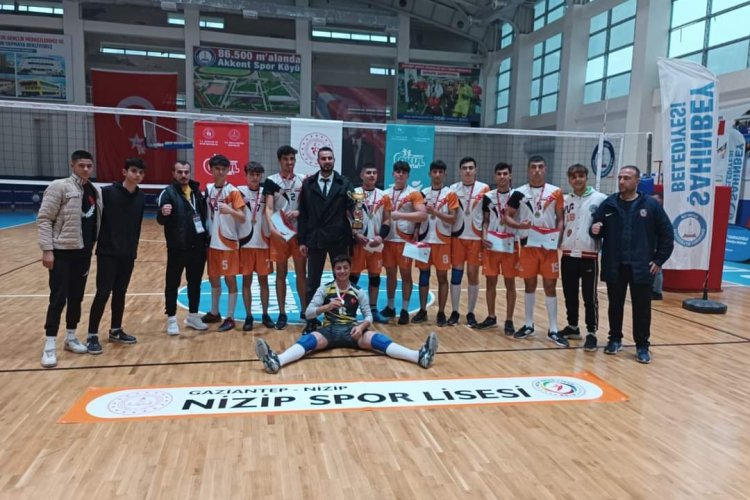 Nizip Spor Lisesi Madalya'ya Doymuyor 
