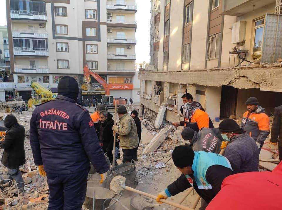 Nizip'te Deprem arama kurtarma çalışmaları sona erdi Nizip'te Deprem arama kurtarma çalışmaları sona erdi