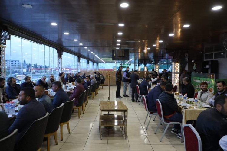 Nizipli galerici esnafı iftarda buluştu Nizipli galerici esnafı iftarda buluştu