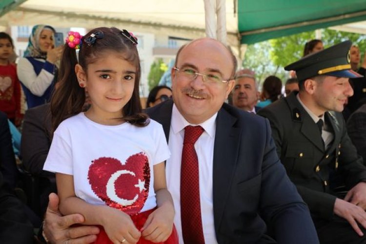 Başkan amcalarını görmek onları mutlu etti Başkan amcalarını görmek onları mutlu etti