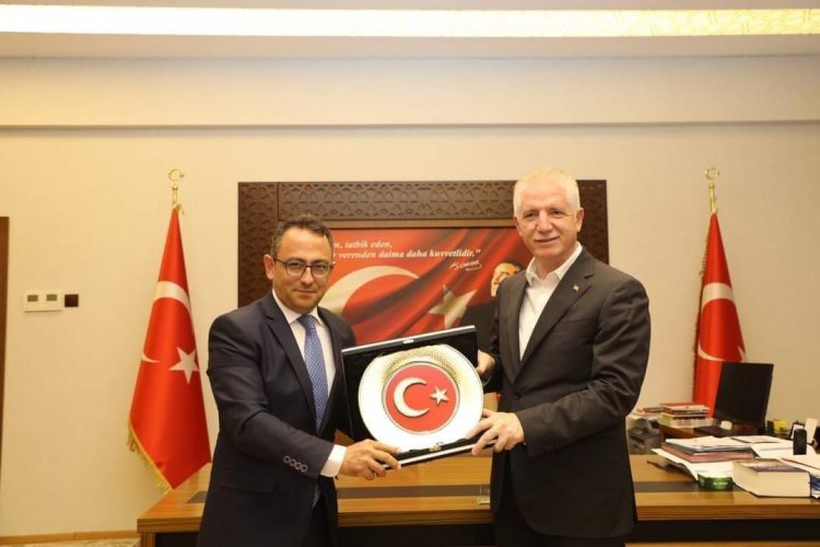 Vali Davut Gül’den Nizip’e Veda Ziyareti Vali Davut Gül’den Nizip’e Veda Ziyareti