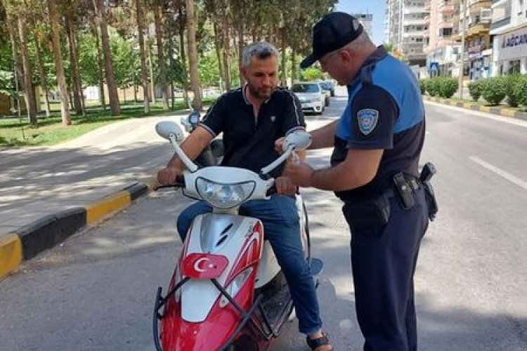 Toplum destekli polis, kask ve motosiklet hırsızlığına karşı uyardı Toplum destekli polis, kask ve motosiklet hırsızlığına karşı uyardı