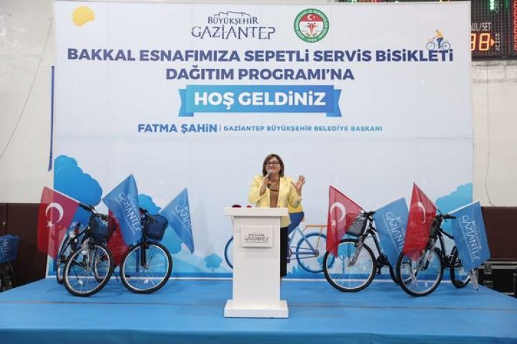 Büyükşehir Belediyesi'nden bakkal esnafına bisiklet