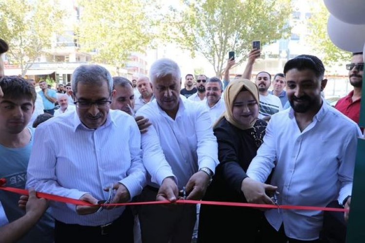 "Öz ANTEPİA Baklava ve Künefe Salonu hizmete açıldı "Öz ANTEPİA Baklava ve Künefe Salonu hizmete açıldı