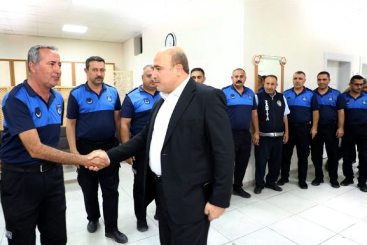 Belediye Başkanı Sarı'dan Zabıta'ya ziyaret Belediye Başkanı Sarı'dan Zabıta'ya ziyaret