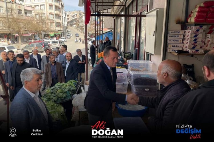 CHP'li Doğan kapı kapı geziyor CHP'li Doğan kapı kapı geziyor