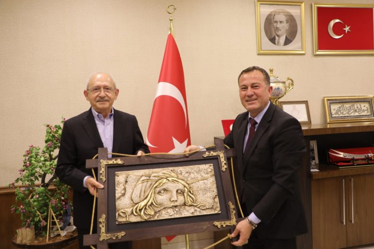 Kılıçdaroğlu'ndan Başkan Doğan'a ziyaret Kılıçdaroğlu'ndan Başkan Doğan'a ziyaret