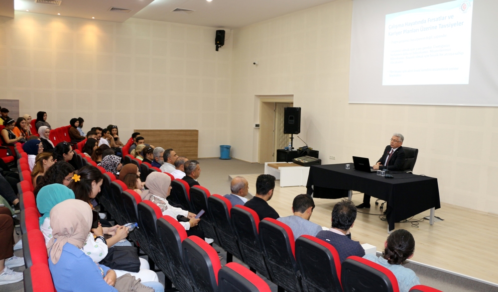 NTO Başkanı Özyurt’tan Üniversite Öğrencilerine Kariyer Tavsiyeleri 