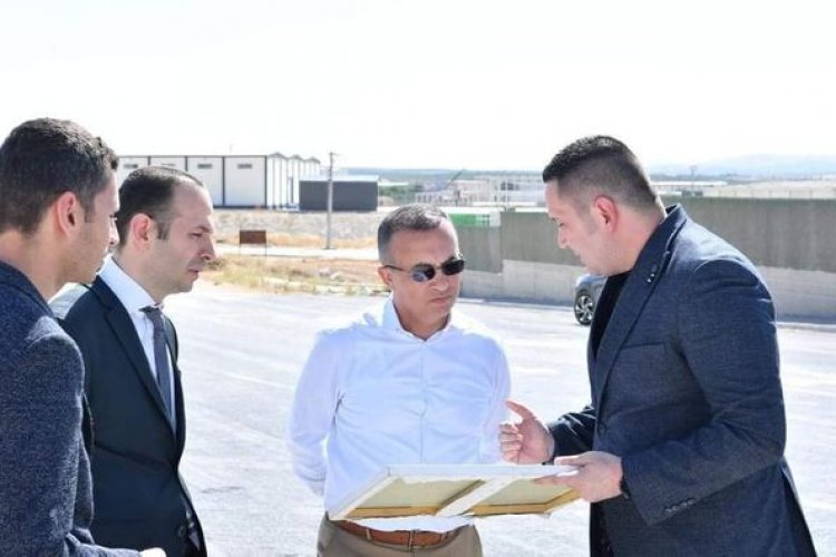 Gaziantep Valisi Kemal Çeber, devam eden Nizip OSB altyapı inşaat çalışmalarını yerin Gaziantep Valisi Kemal Çeber, devam eden Nizip OSB altyapı inşaat çalışmalarını yerin