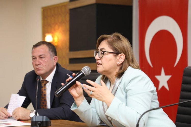 Nizip Belediyesi Muhtarlar Toplantısı’na ev sahipliği etti Nizip Belediyesi Muhtarlar Toplantısı’na ev sahipliği etti