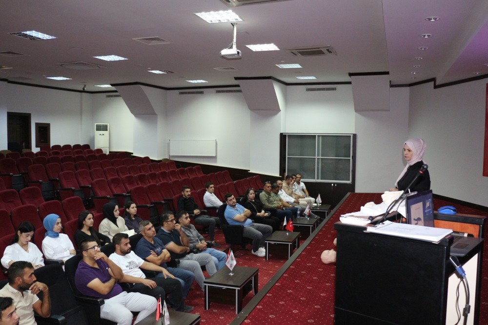 Nizip Ticaret Odası'nda Temel İlk Yardım Eğitimi Düzenlendi