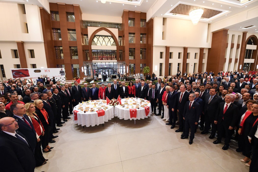 NTO Yönetim Kurulu Başkanı Mehmet Özyurt Gaziantep Valiliği’nin 29 Ekim Cumhuriyet Ba