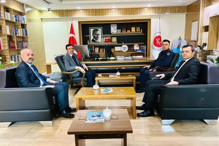 Jandarma'dan İlçe Müftülüğüne Ziyaret Jandarma'dan İlçe Müftülüğüne Ziyaret