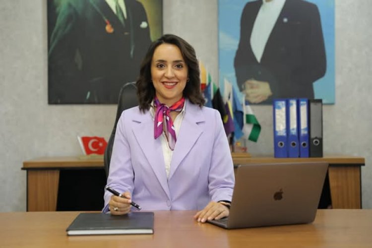 Gaziantep’te “Eril Değil, Eşit Temsil” Paneli: Kadınların Siyasette Güçlenmesi Konuşu Gaziantep’te “Eril Değil, Eşit Temsil” Paneli: Kadınların Siyasette Güçlenmesi Konuşu