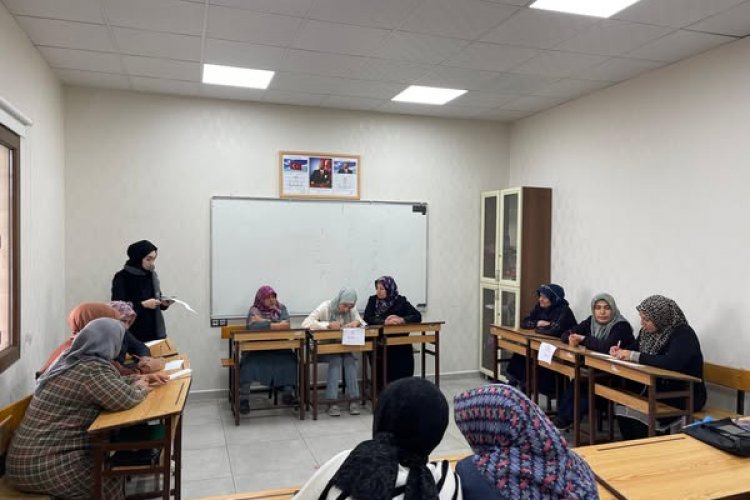 Nizip SODAM’da Aileler Arası Bilgi Yarışması: Kazananlar Ödüllendirildi Nizip SODAM’da Aileler Arası Bilgi Yarışması: Kazananlar Ödüllendirildi