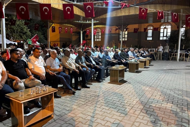 Türkiye Genelinde 15 Temmuz Anma Törenleri Gerçekleşti: Nizip'te de Coşkulu Katılım