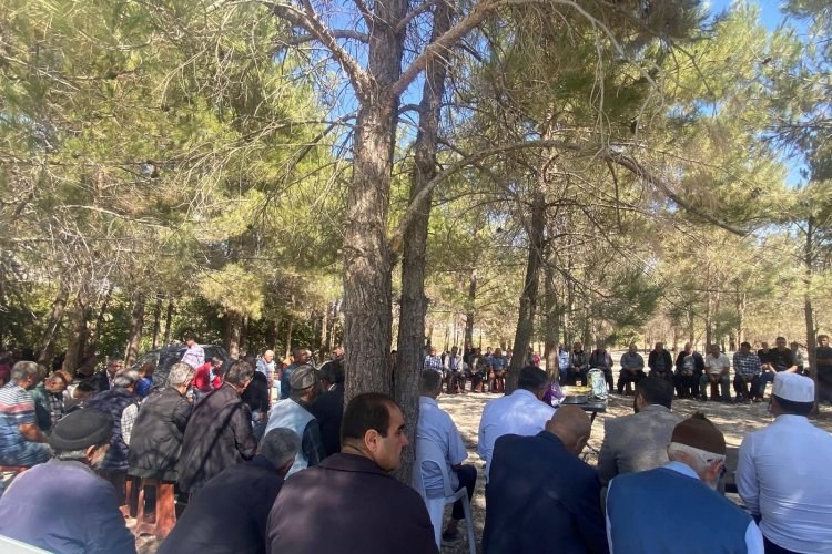Sekili Mahallesi’nde Bereket İçin Yağmur Duası Yapıldı Sekili Mahallesi’nde Bereket İçin Yağmur Duası Yapıldı