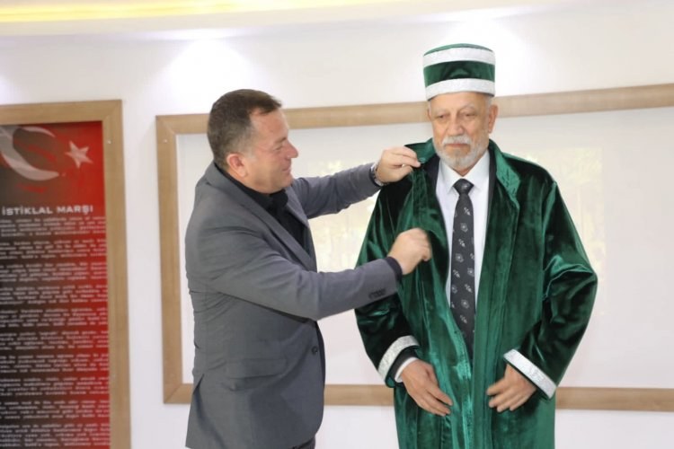 Nizip’te Yılın Ahisi Hüseyin Ekmekçi Oldu Nizip’te Yılın Ahisi Hüseyin Ekmekçi Oldu