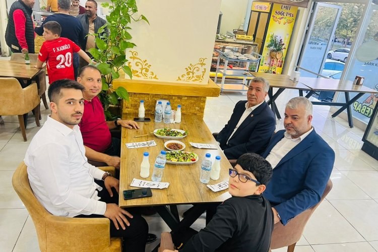 Nizip Spor’a Moral Yemeği: Dr. Bekir Şen’den Galibiyet Sonrası Destek Nizip Spor’a Moral Yemeği: Dr. Bekir Şen’den Galibiyet Sonrası Destek