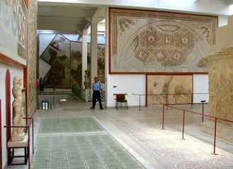 Zeugma Mozaikleri’ne Tunus modeli