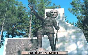 Şahin Beyin Anıtı Nizip'te Olmalı!!!