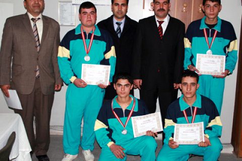 Güreşte sırtımız yere gelmez