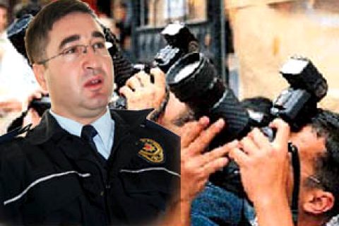 Durmuş, Gazetecilerin günü'nü kutladı
