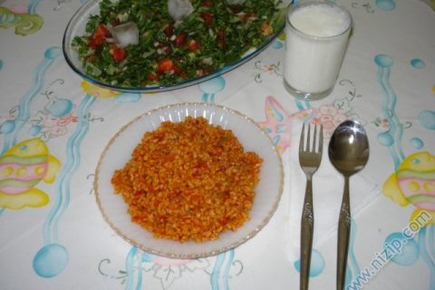 Domatesli bulgur pilavı [ DoMaTesLi AŞ )