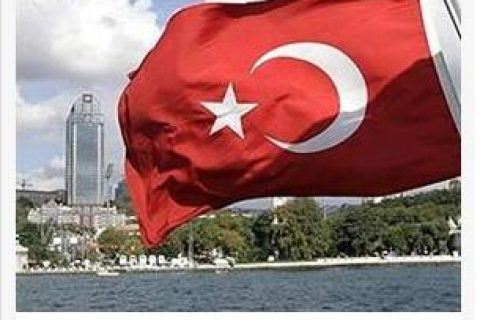 Sitede Siyaset 2.Planda Olmalı!