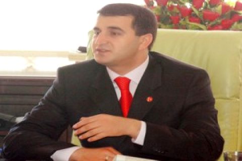 Mehmet Özdemir;"Aday Değilim"