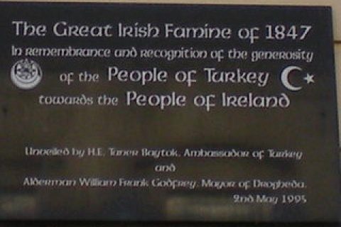 Irlanda'da ay yildiz sembolü