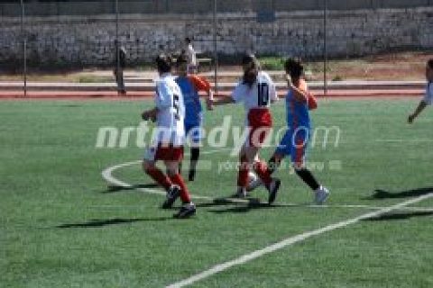 Nizip'te Bayanlar Futbol Şampiyonası