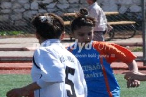 Cumhuriyet İlköğretim'in, Bayanlar Futbol Başarısı