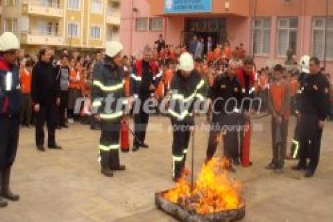 Hatice Seyit Çeker İ.Ö.O'lunda Yangın Tatbikatı