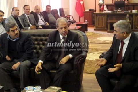 AK Parti Aday Adayı Şamil Tayyar, Akdoğan'ı Ziyaret Etti