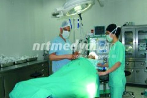 Genel Cerrahi Uzmanı Akkutlu, Zirve Tıp Merkezi'nde Göreve Başladı