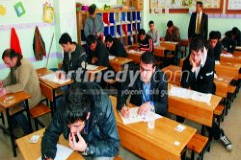 Nizip\'te Ehliyet Sınavları Yapıldı