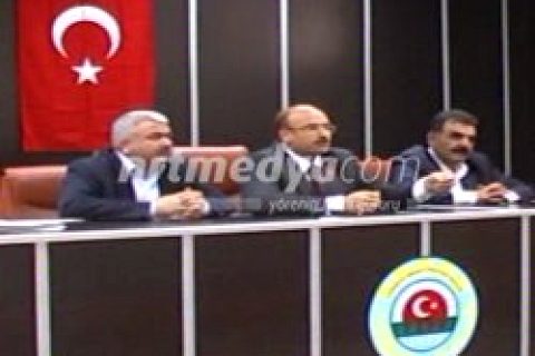 Sıddık Durmaz, Sarı ve Akdoğan'a Yemek Verdi