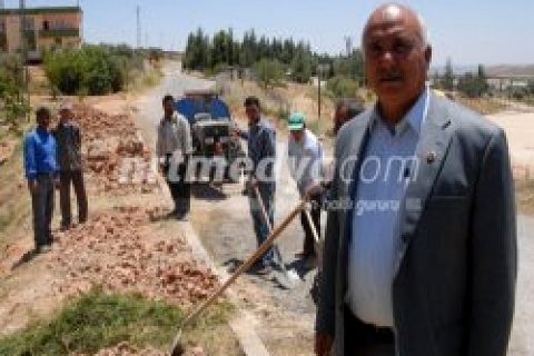 Kocatepe'de "Yol Genişleme ve Halı Saha" Çalışmaları