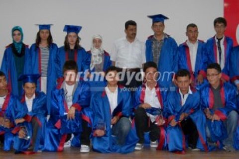 Özyurt Koleji'nden "Mezuniyet Gecesi"