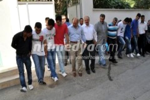 Çelik Kürtçe Türküyle Halay Çekti
