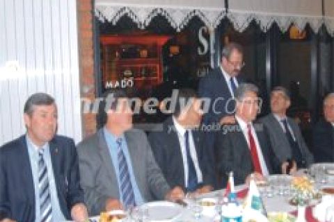 Video:   GAZİANTEP SANAYİ ODASI'NDAN YEMEK